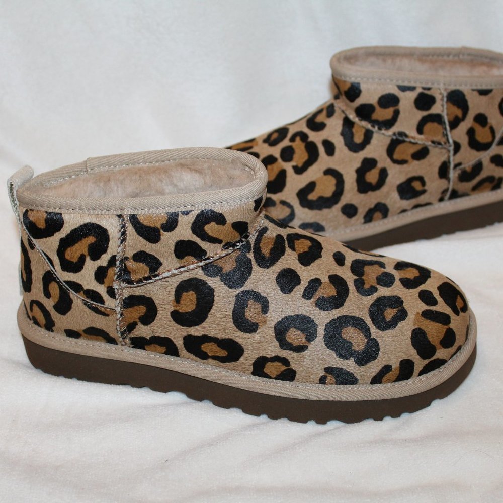 NIB UGG WOMEN'S CALF HAIR LEOPARD ULTRA MINI BOOTIES BOOTS BLACK CHESTNUT